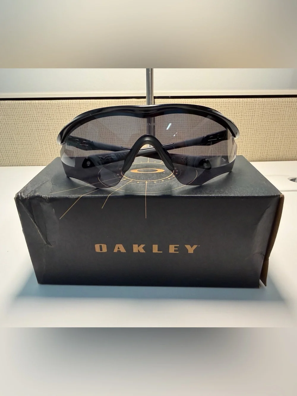 Oakley M2 Frame™ Xl Black Grey Lenses